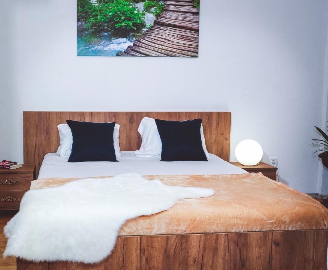 Studio Apartment In Center With Panoramic Old Town View Prizren Exterior foto
